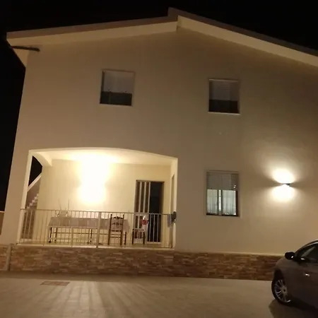 Semesterbostad A Casa Mia Butera